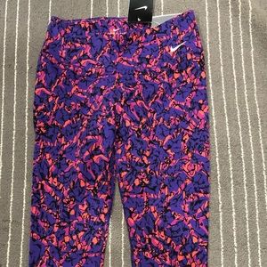 Nike legend tight fit